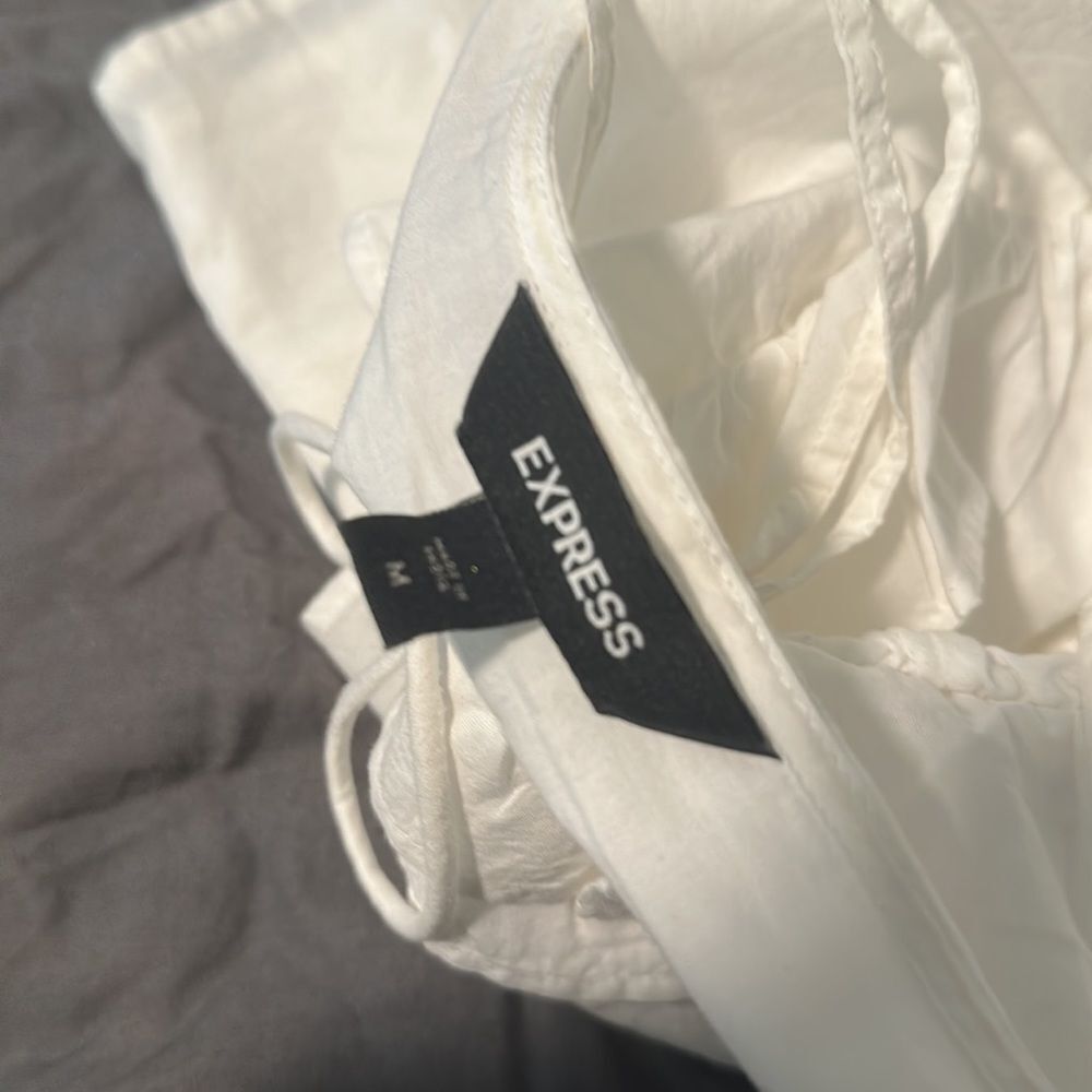 Express white crop top - Picture 4 of 5